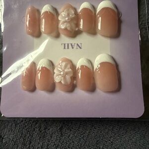 French Tip Press-On Nails with 3D Floral Accent - Nude & White